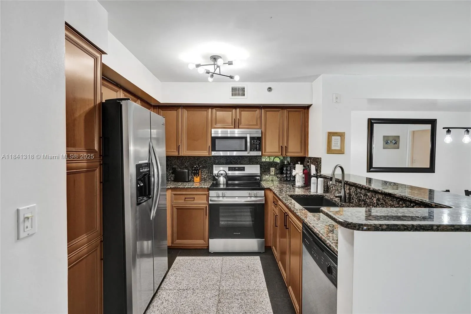 19701 E Country Club Dr, #5306