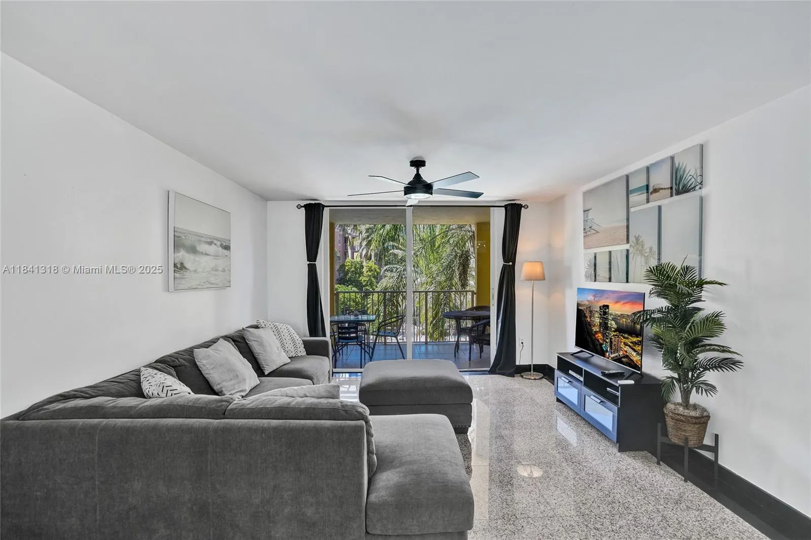 19701 E Country Club Dr, #5306