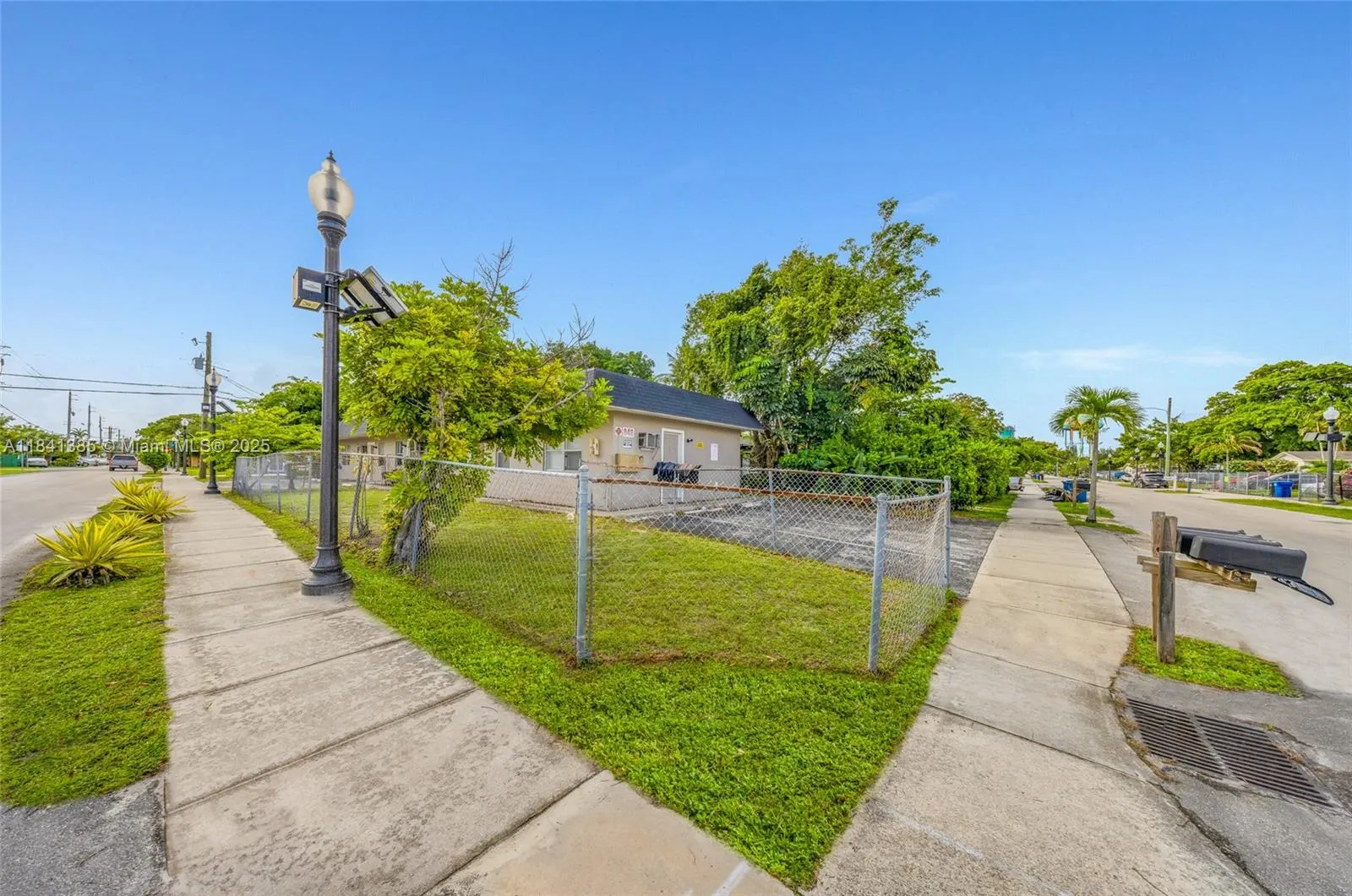 848 NW 2nd Ave