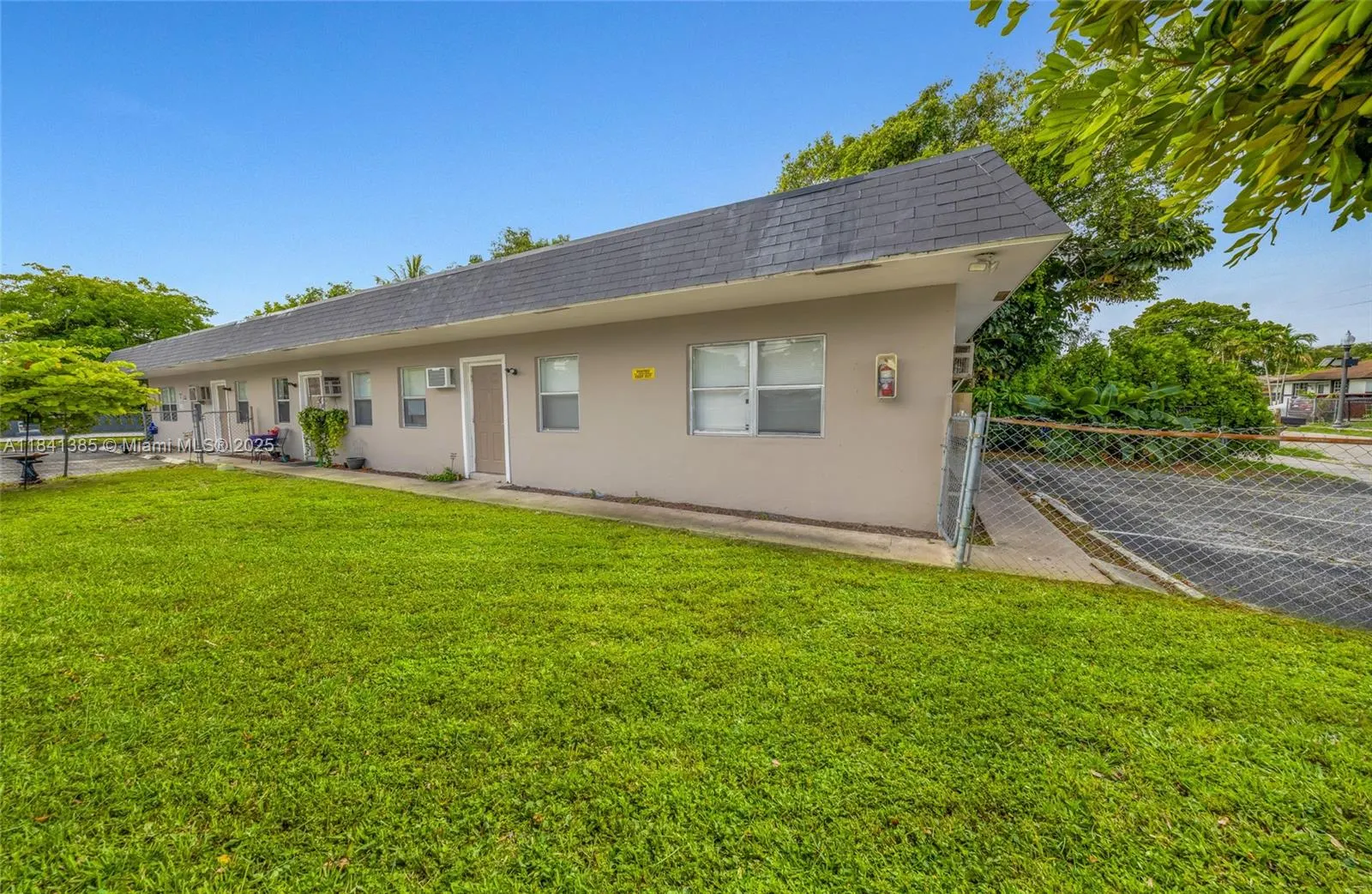 848 NW 2nd Ave