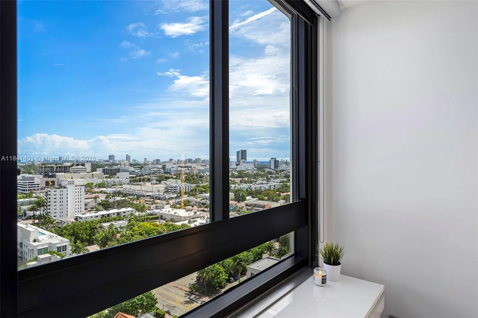 1330 West Ave, #1813