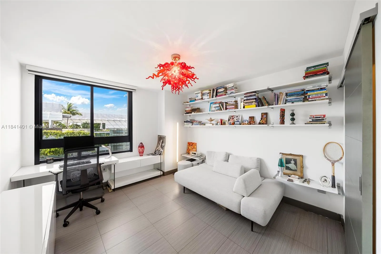 1330 West Ave, #1813