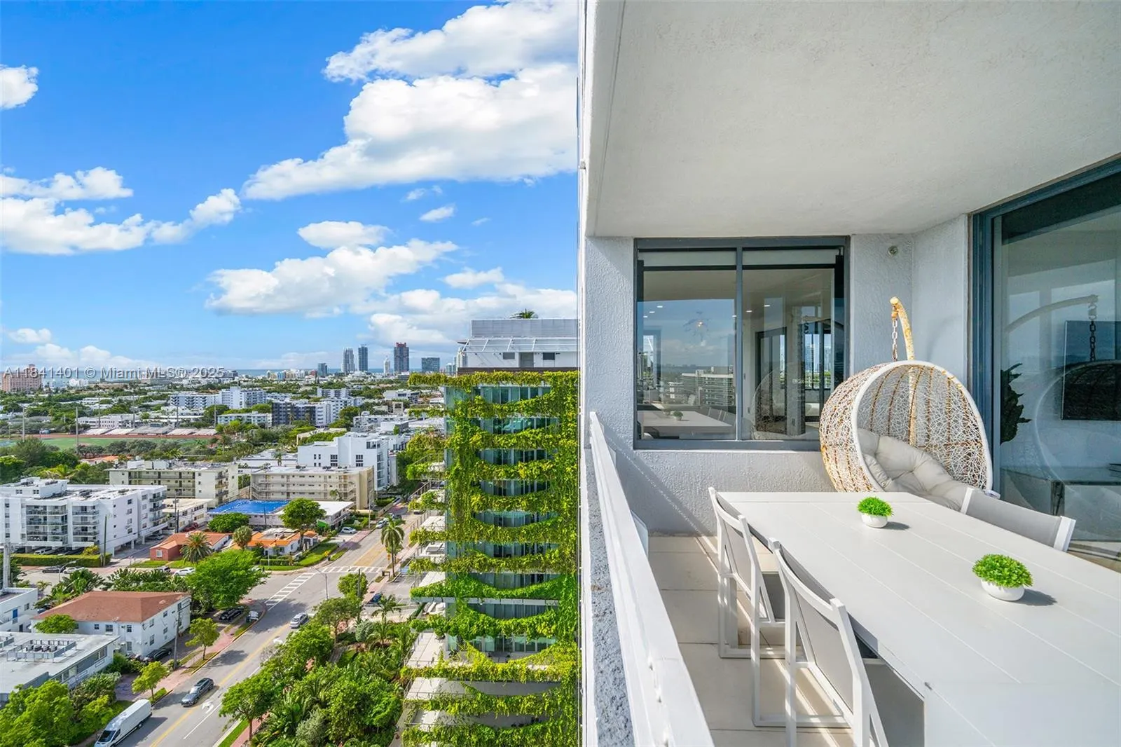 1330 West Ave, #1813