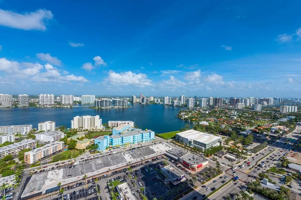 18101 Collins Ave, #4601