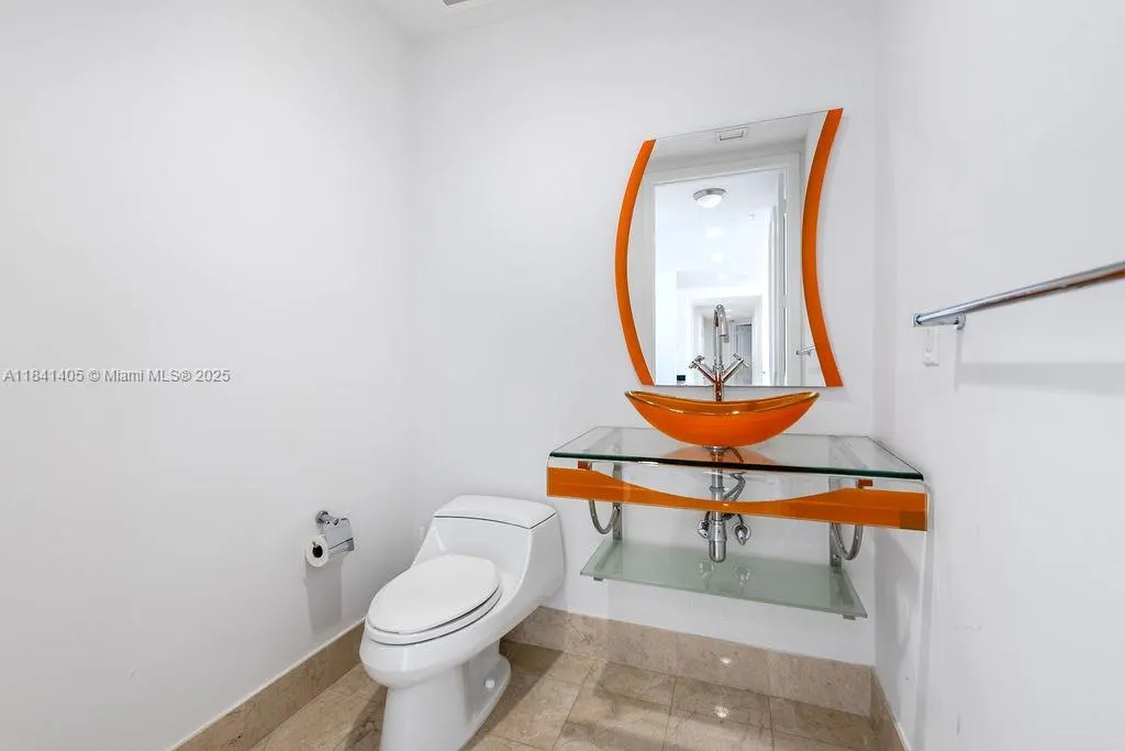 18101 Collins Ave, #4601