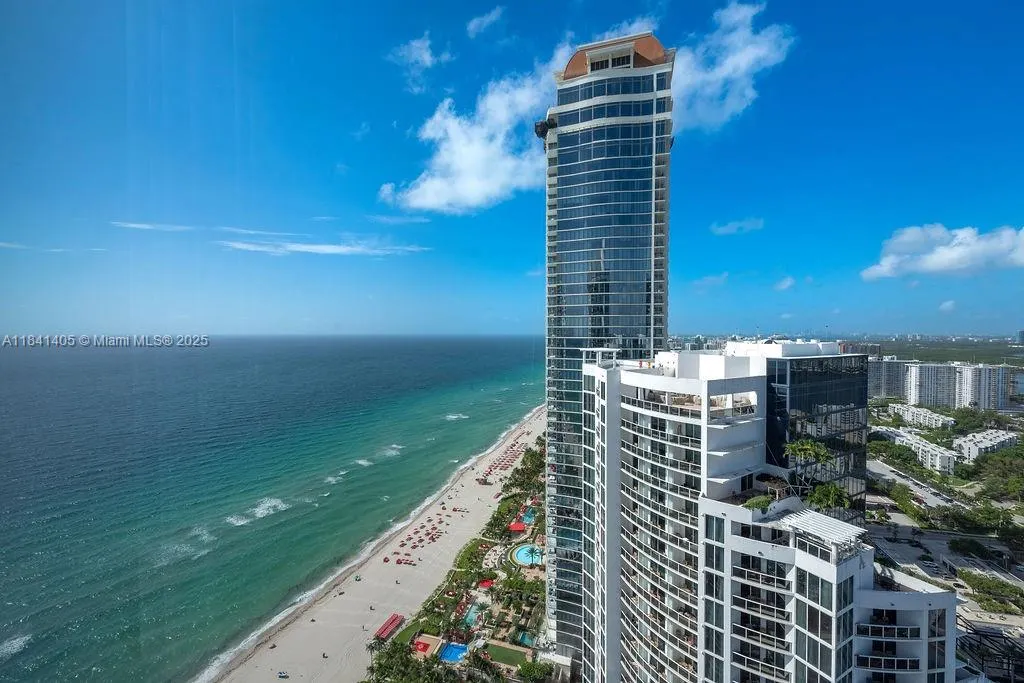 18101 Collins Ave, #4601