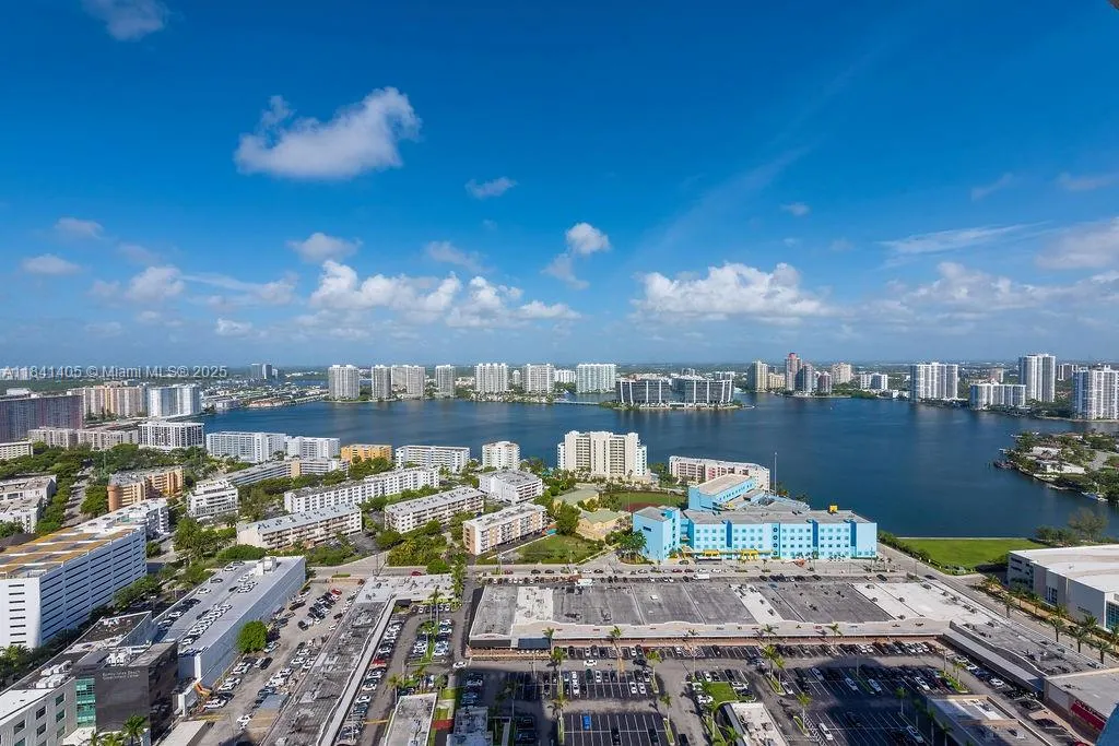 18101 Collins Ave, #4601