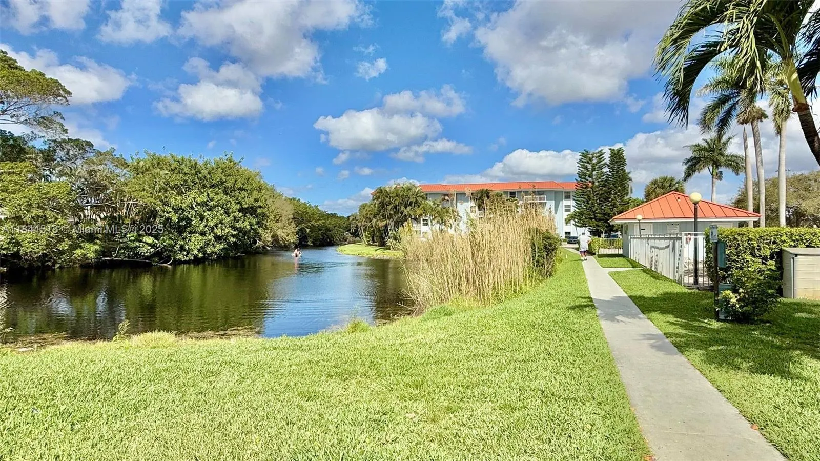 605 S Pine Island Rd, #405A