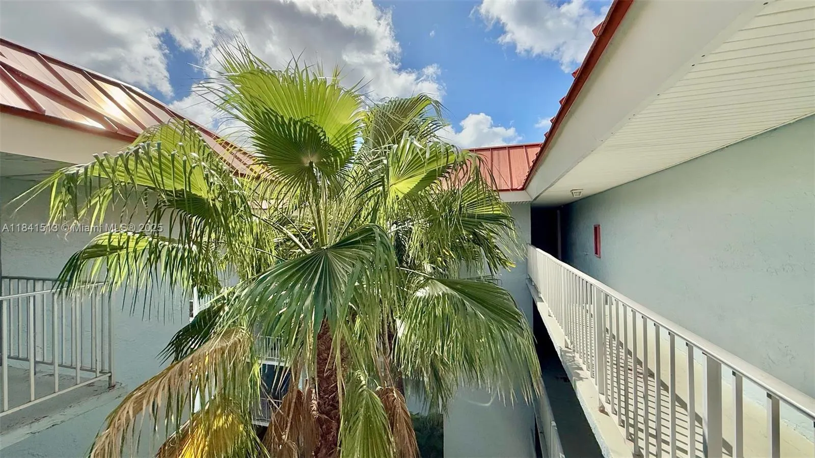 605 S Pine Island Rd, #405A