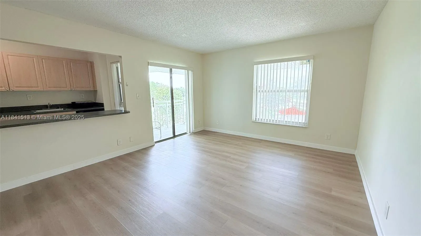 605 S Pine Island Rd, #405A