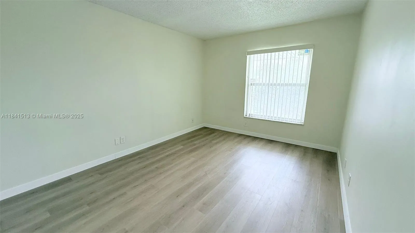 605 S Pine Island Rd, #405A