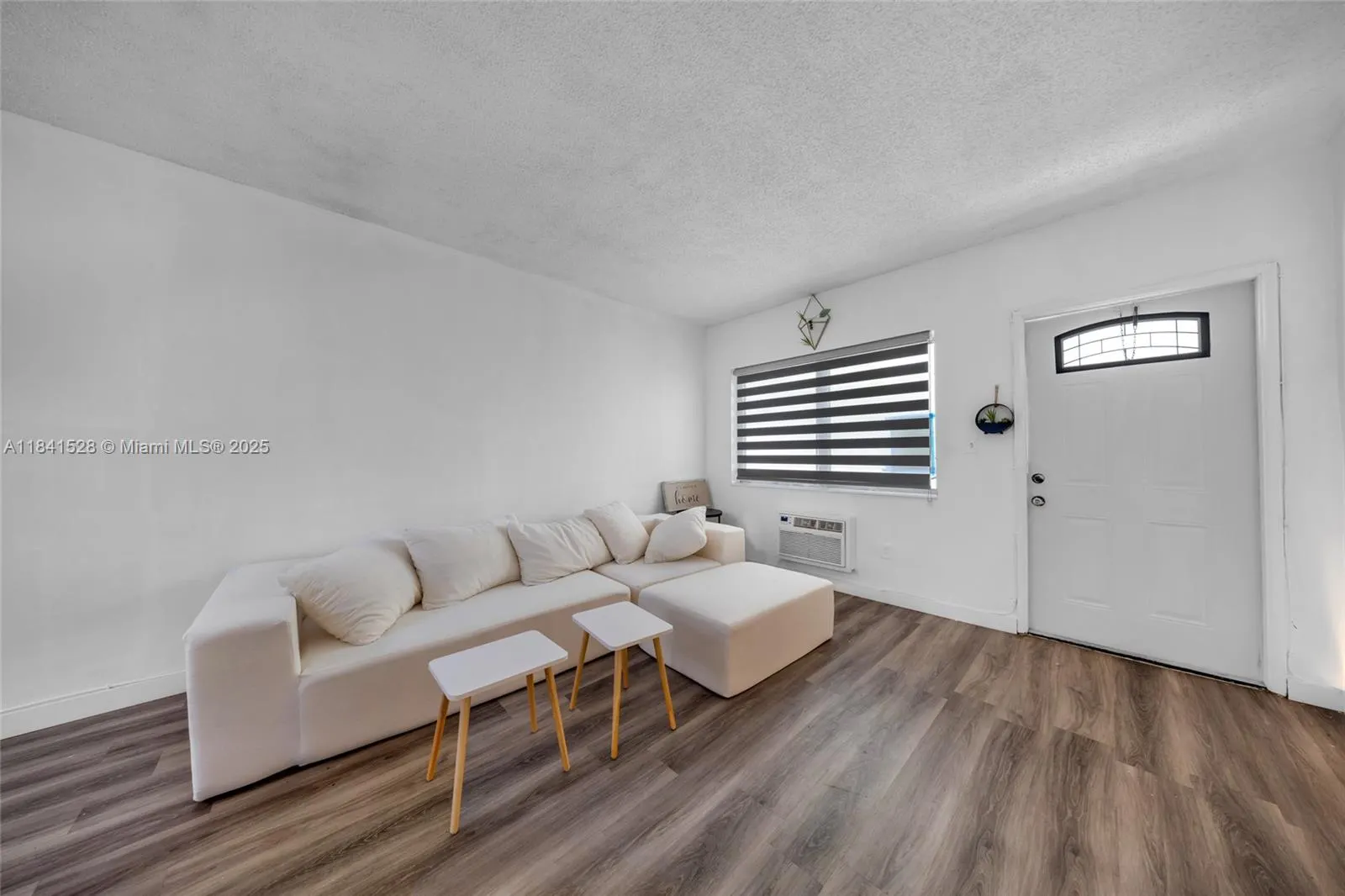 7720 Harding Ave, #3