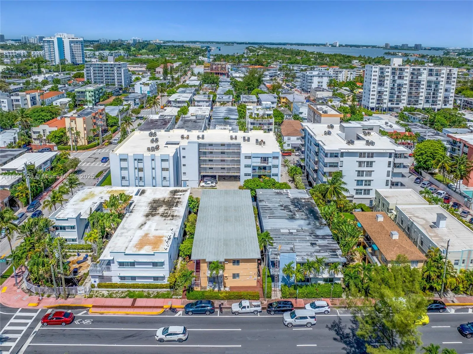 7720 Harding Ave, #3