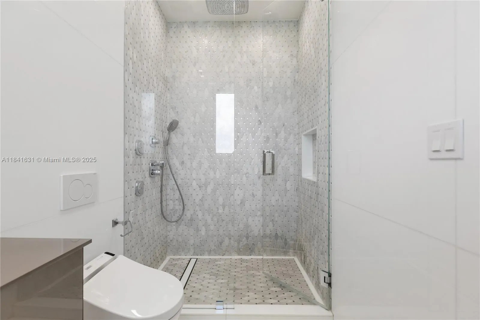 17875 Collins Ave, #PH4701