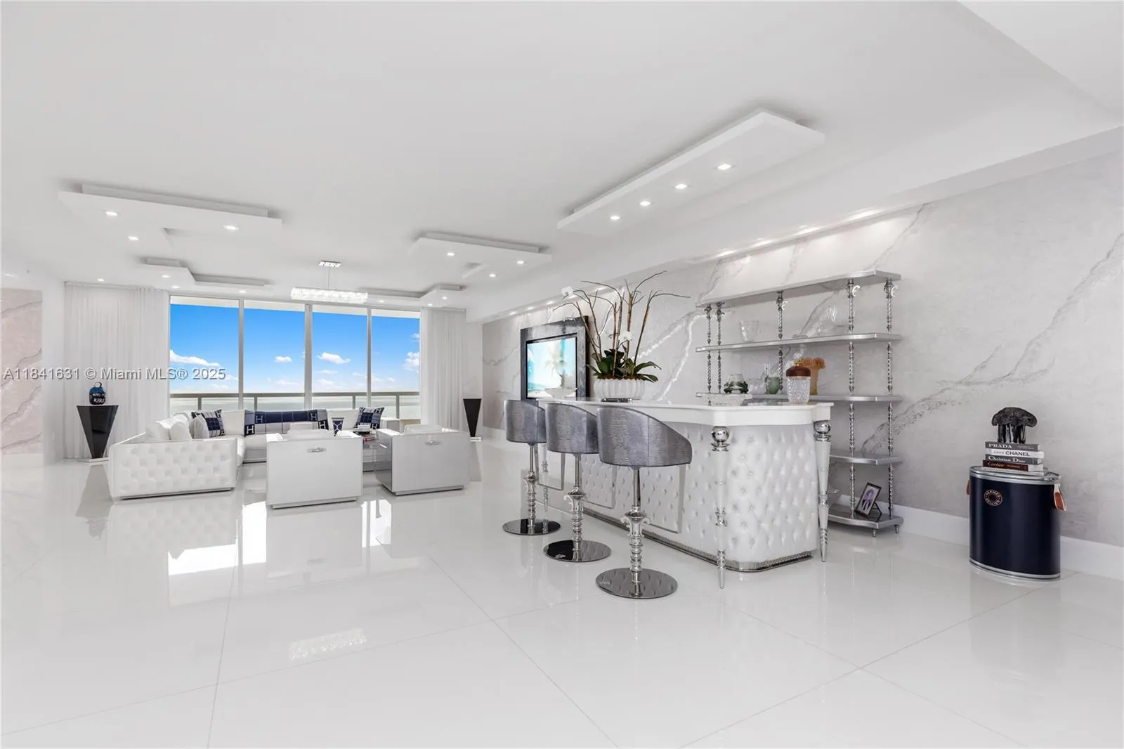 17875 Collins Ave, #PH4701