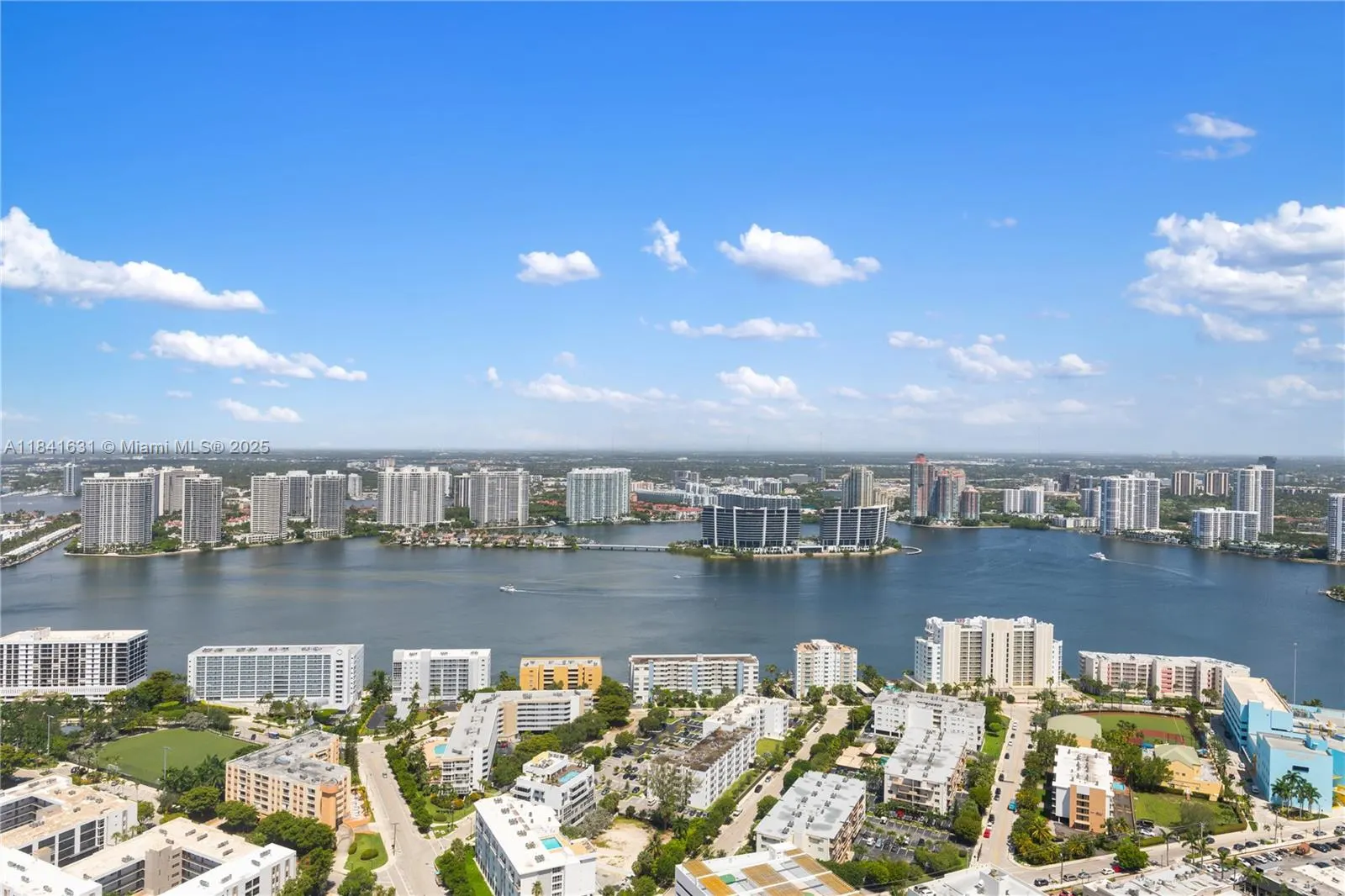 17875 Collins Ave, #PH4701