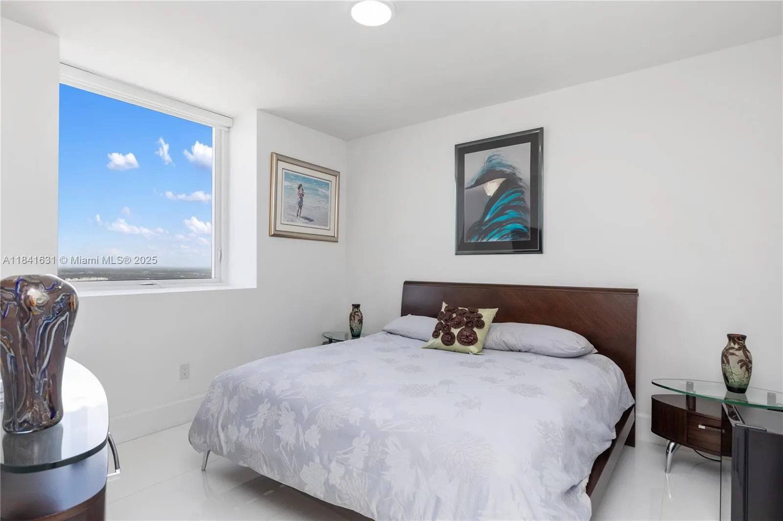 17875 Collins Ave, #PH4701