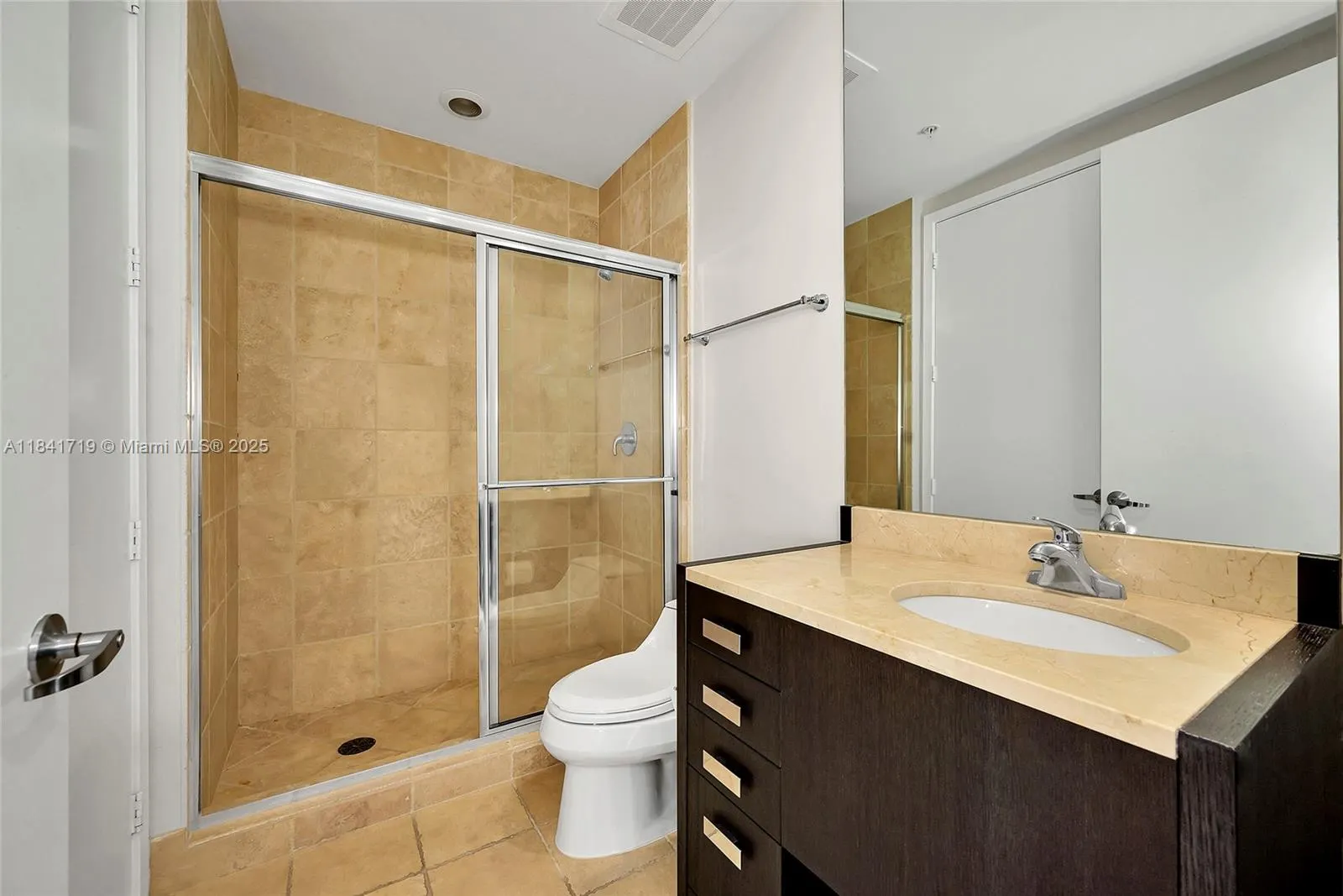 18201 Collins Ave, #4009A