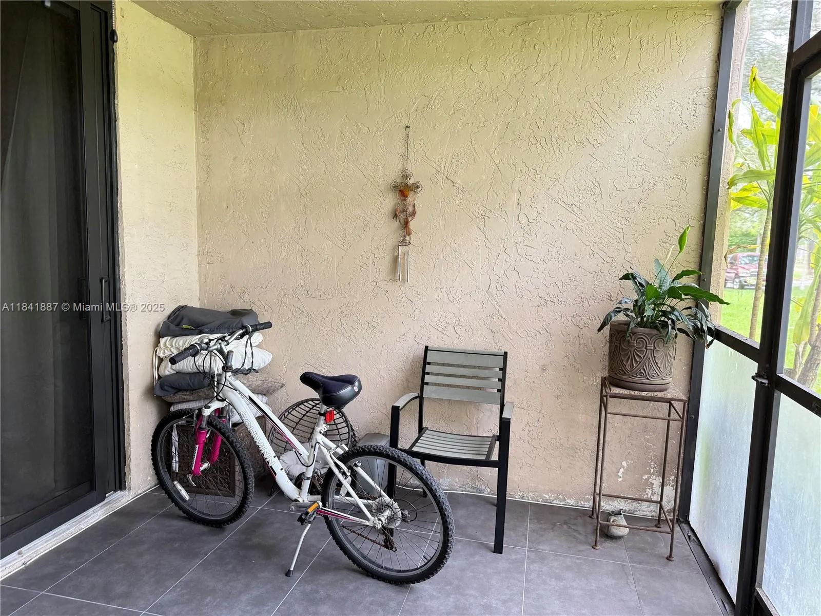 6800 Cypress Road, #103
