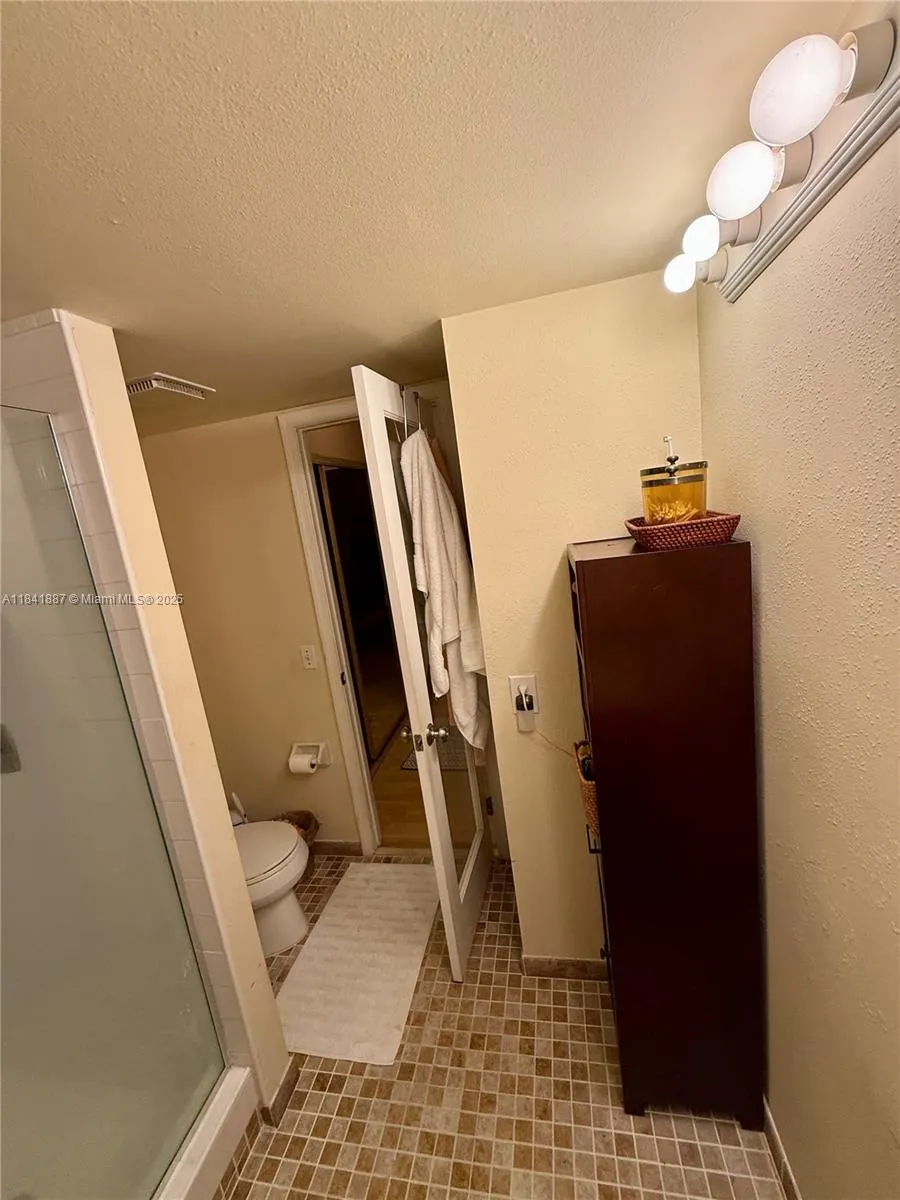 6800 Cypress Road, #103