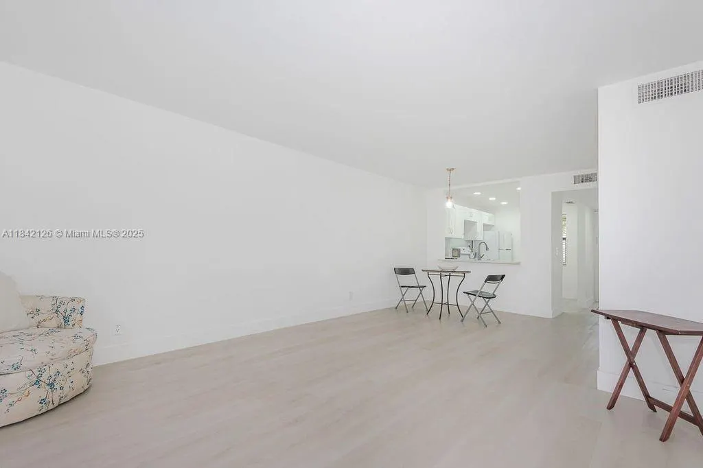 10434 Sunrise Lakes Blvd, #109