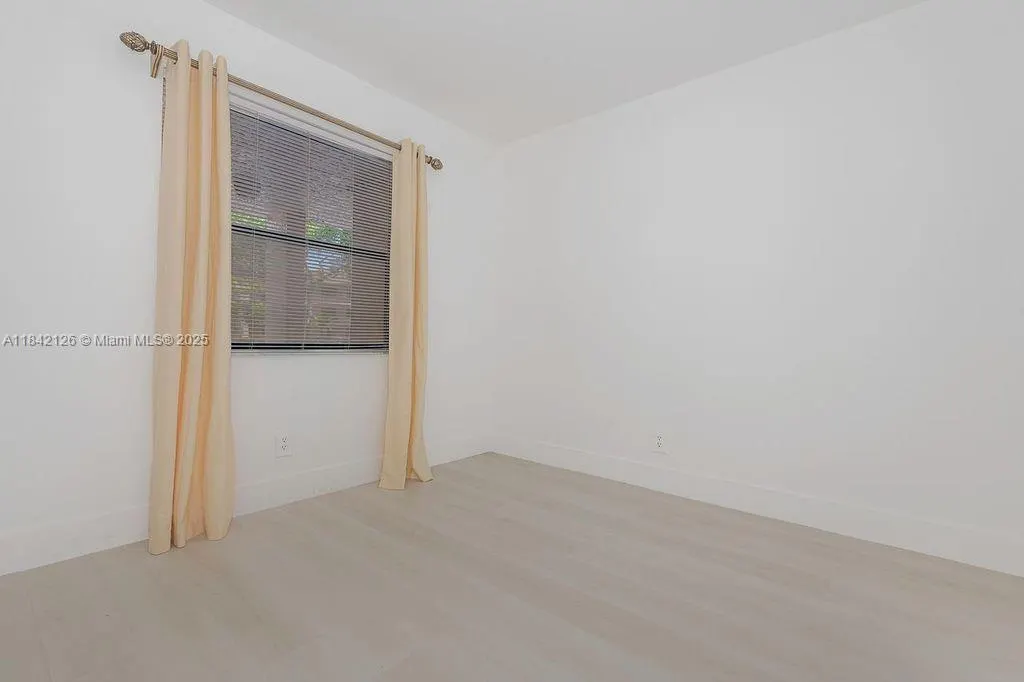 10434 Sunrise Lakes Blvd, #109