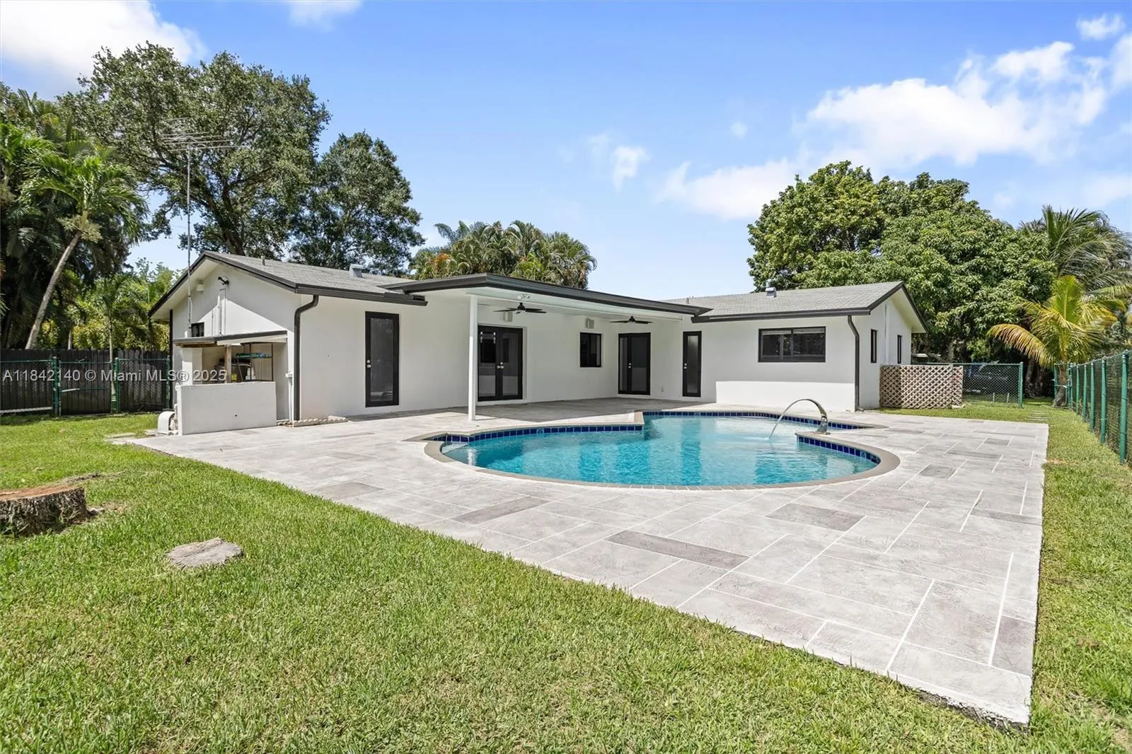 11811 NW 5th Ct