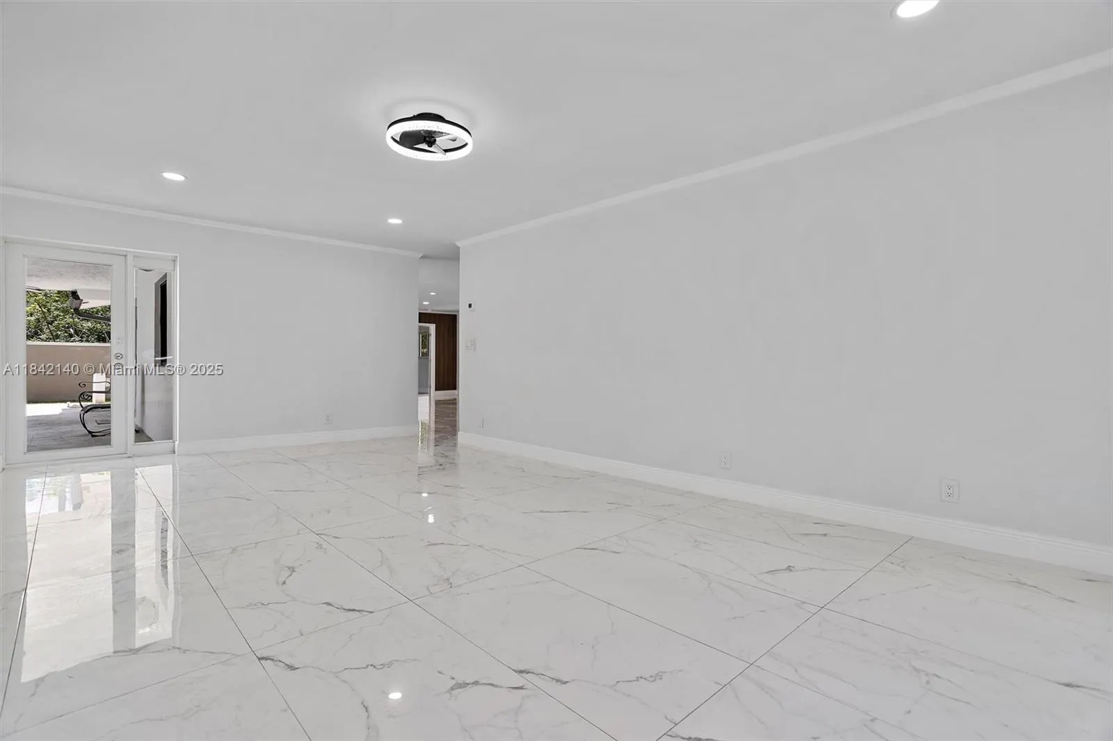 11811 NW 5th Ct