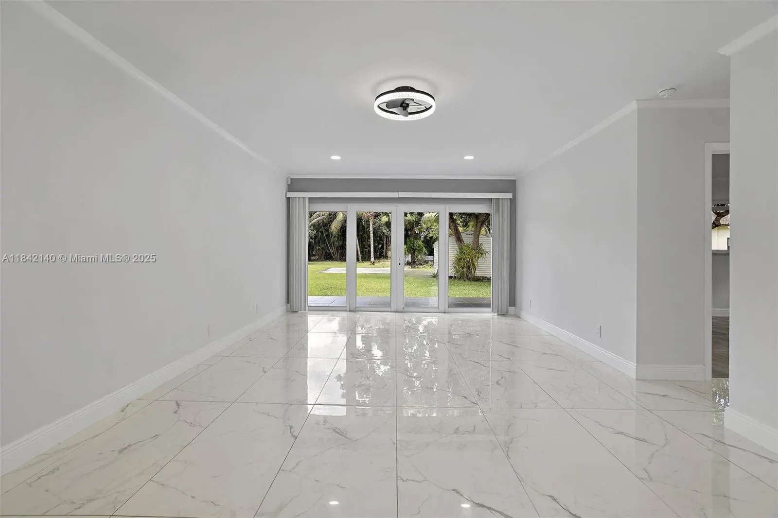 11811 NW 5th Ct