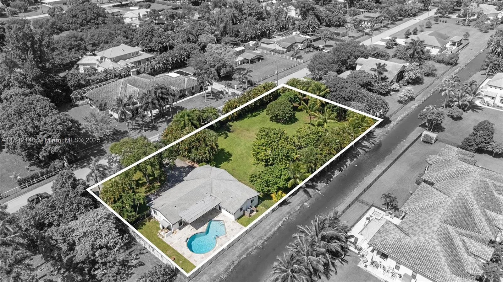 11811 NW 5th Ct
