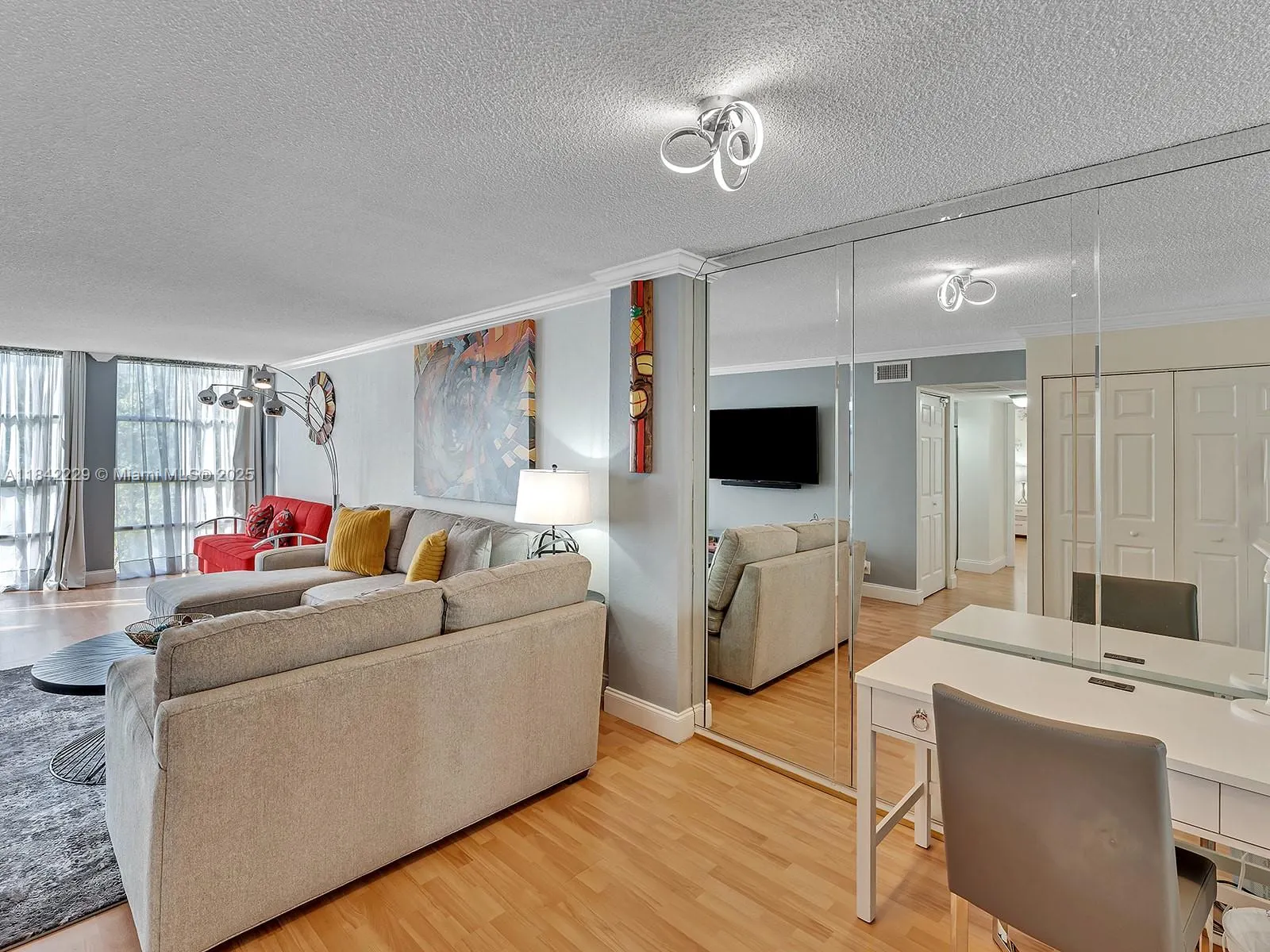 851 Three Islands Blvd, #303