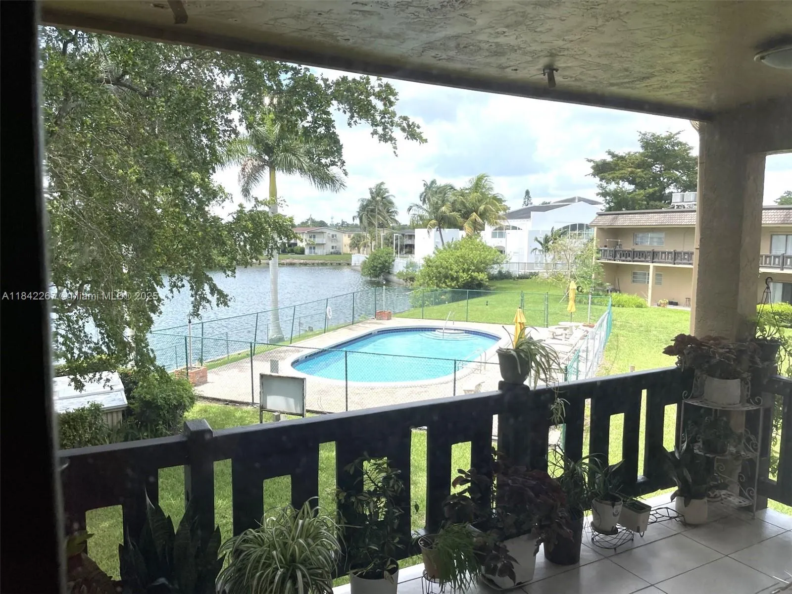 5900 NW 17th Pl, #209