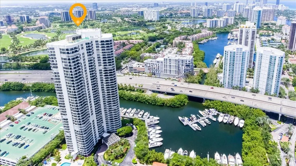 3500 Mystic Pointe Dr, #2101