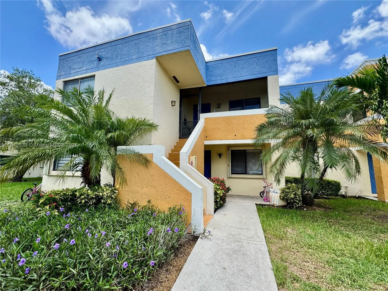 185 Lakeview Dr, #101