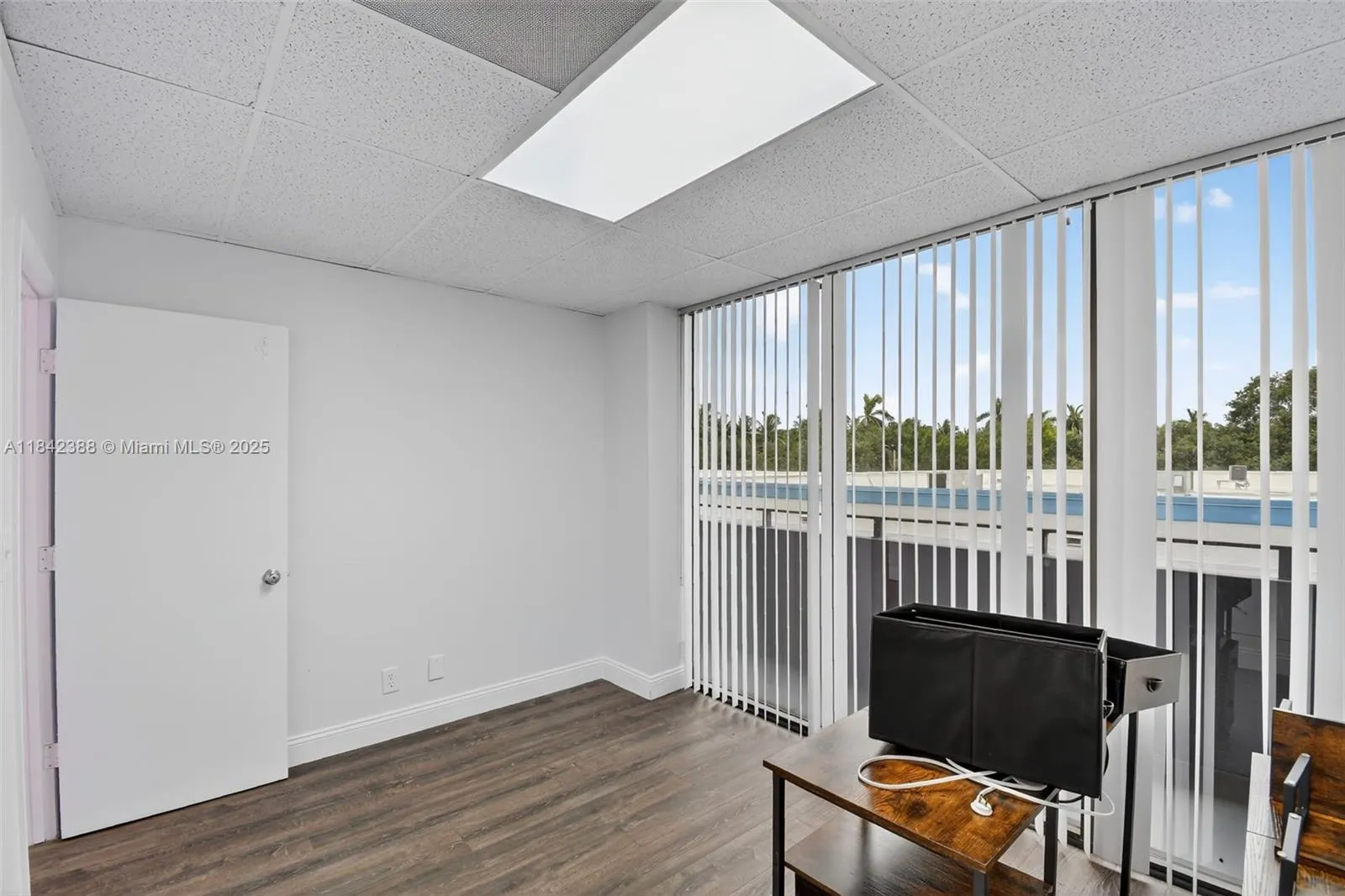 3801 N University Dr, #313