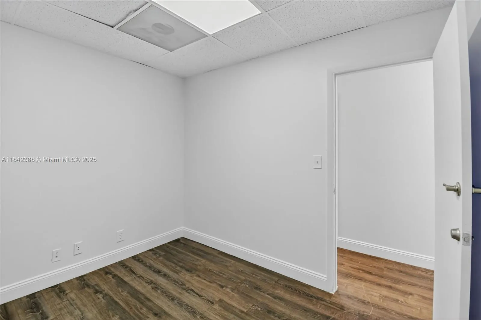 3801 N University Dr, #313