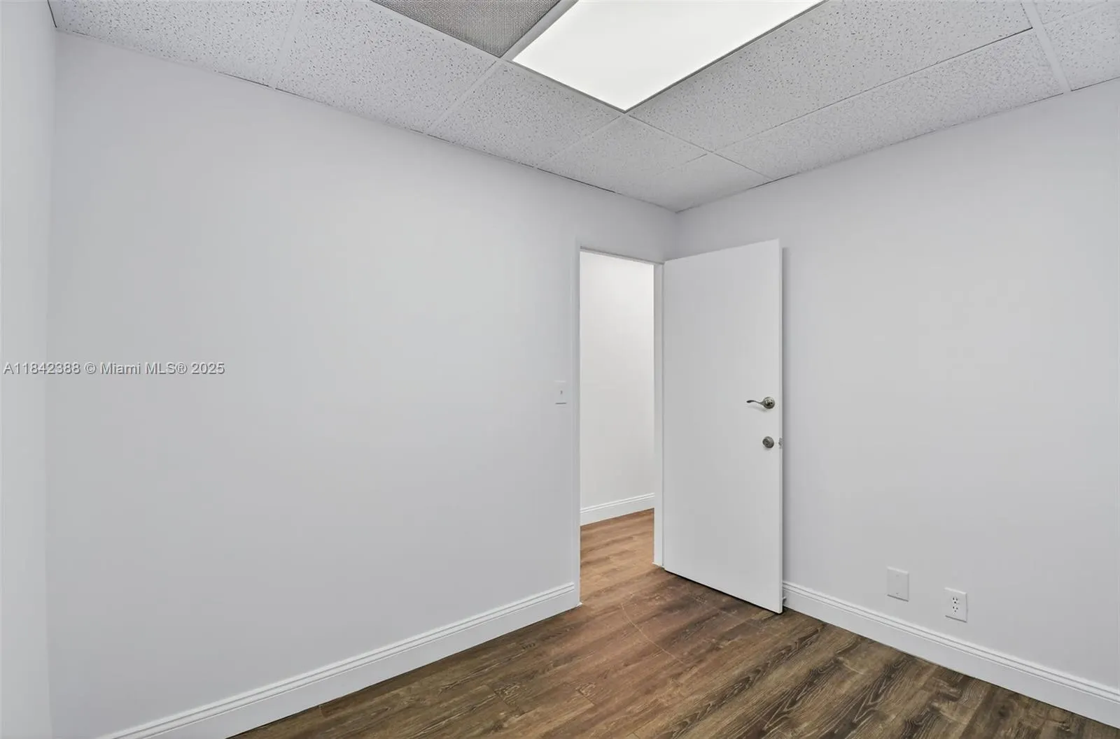3801 N University Dr, #313