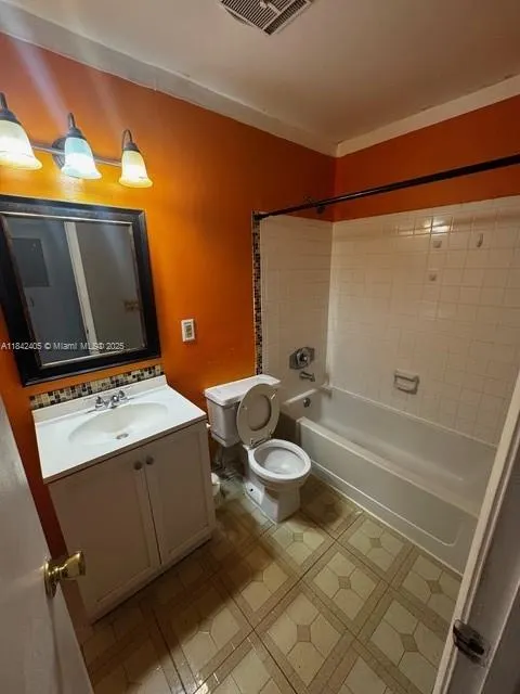 1227 SW 46th Ave, #314