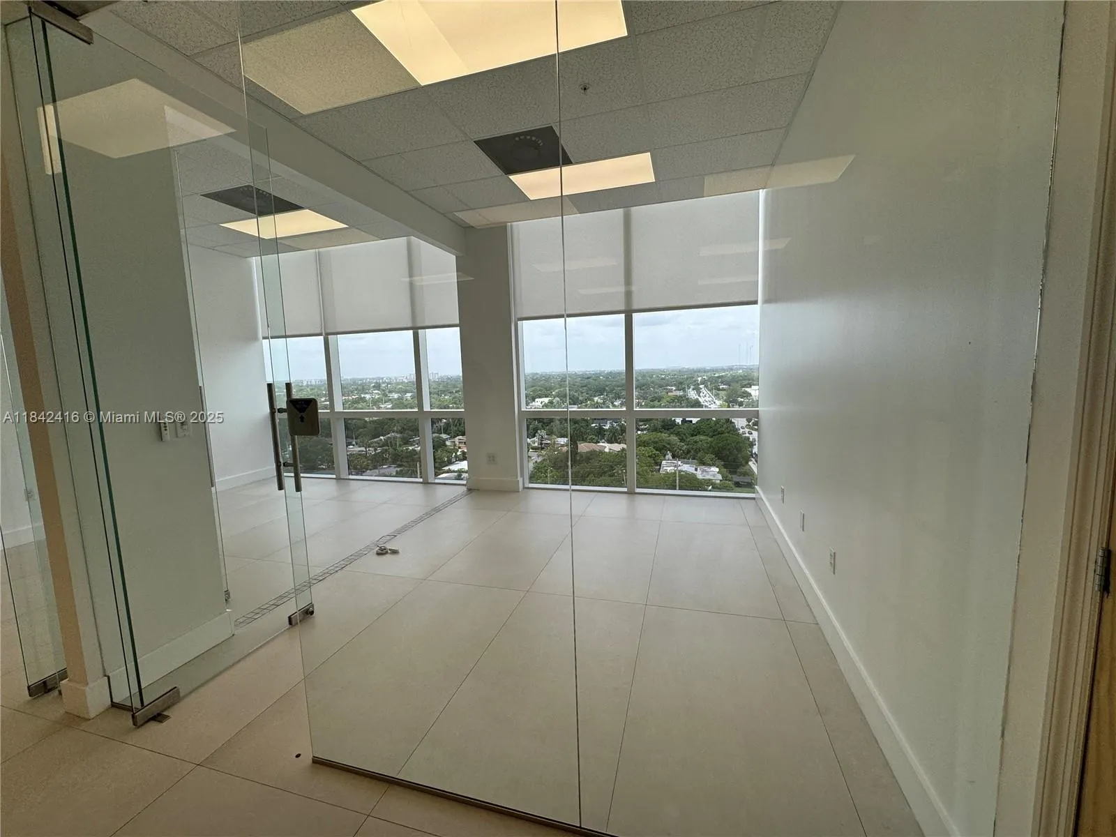 20200 W Dixie Hwy, #1109