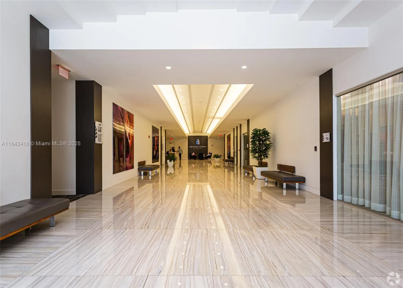 20200 W Dixie Hwy, #1109