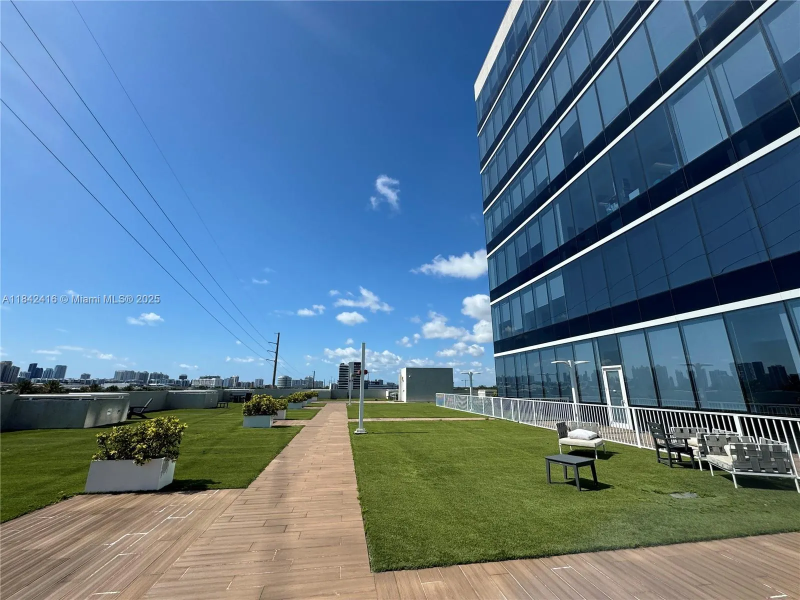 20200 W Dixie Hwy, #1109