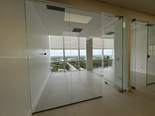 20200 W Dixie Hwy, #1109