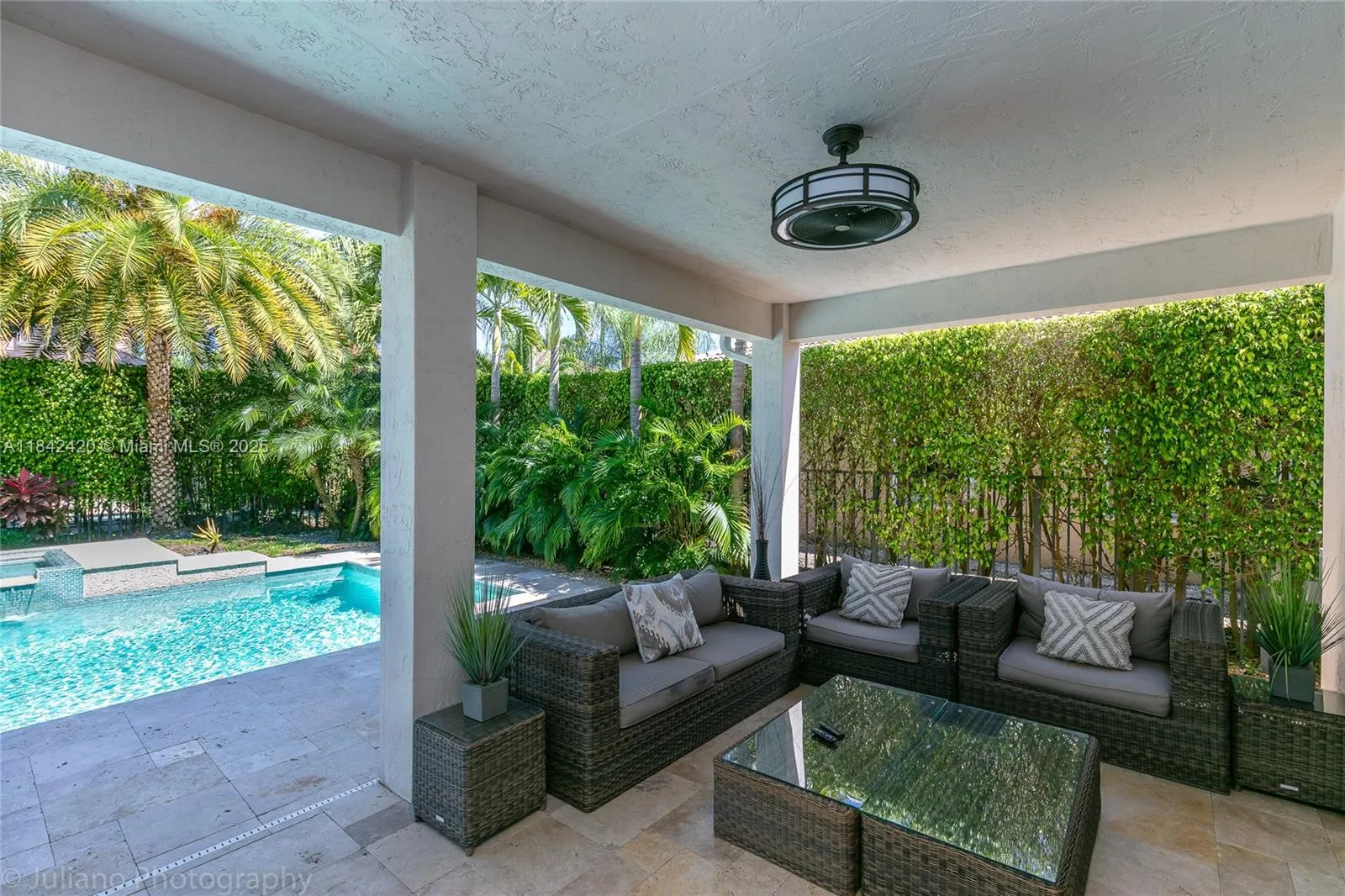 2564 Jardin Ct