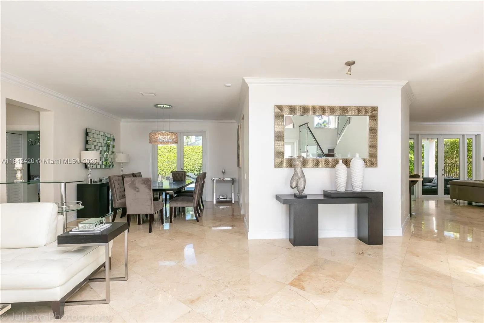 2564 Jardin Ct