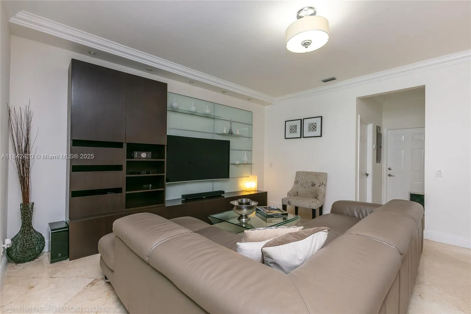 2564 Jardin Ct
