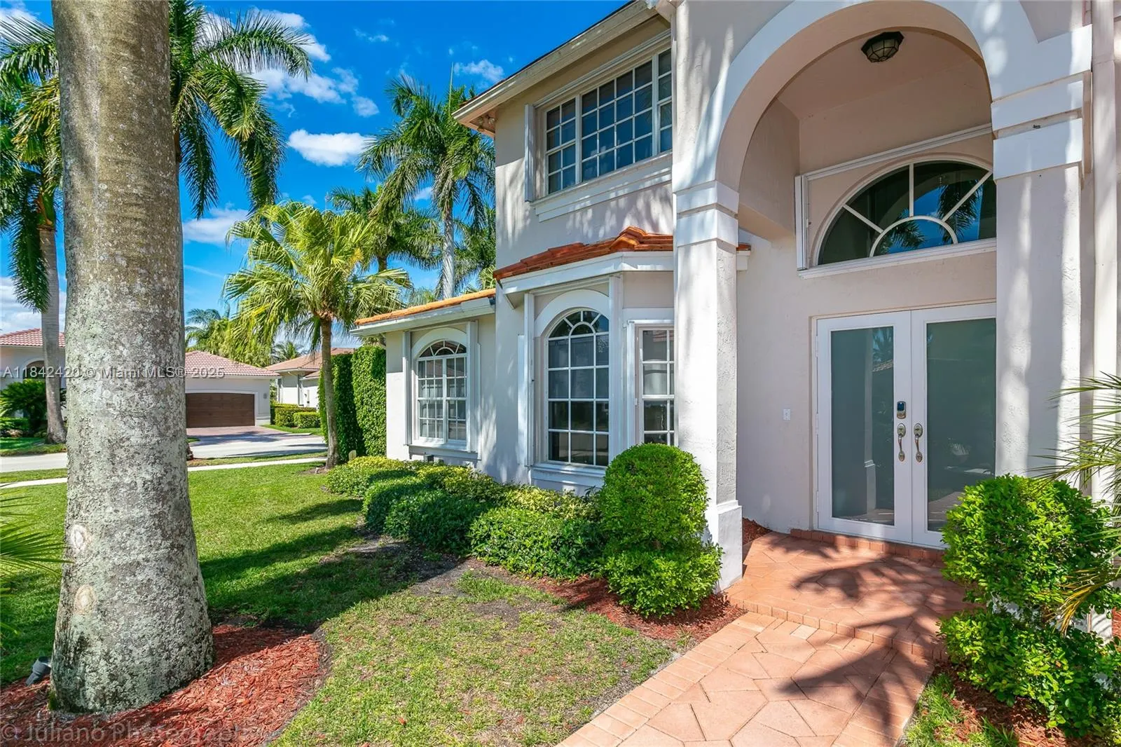 2564 Jardin Ct