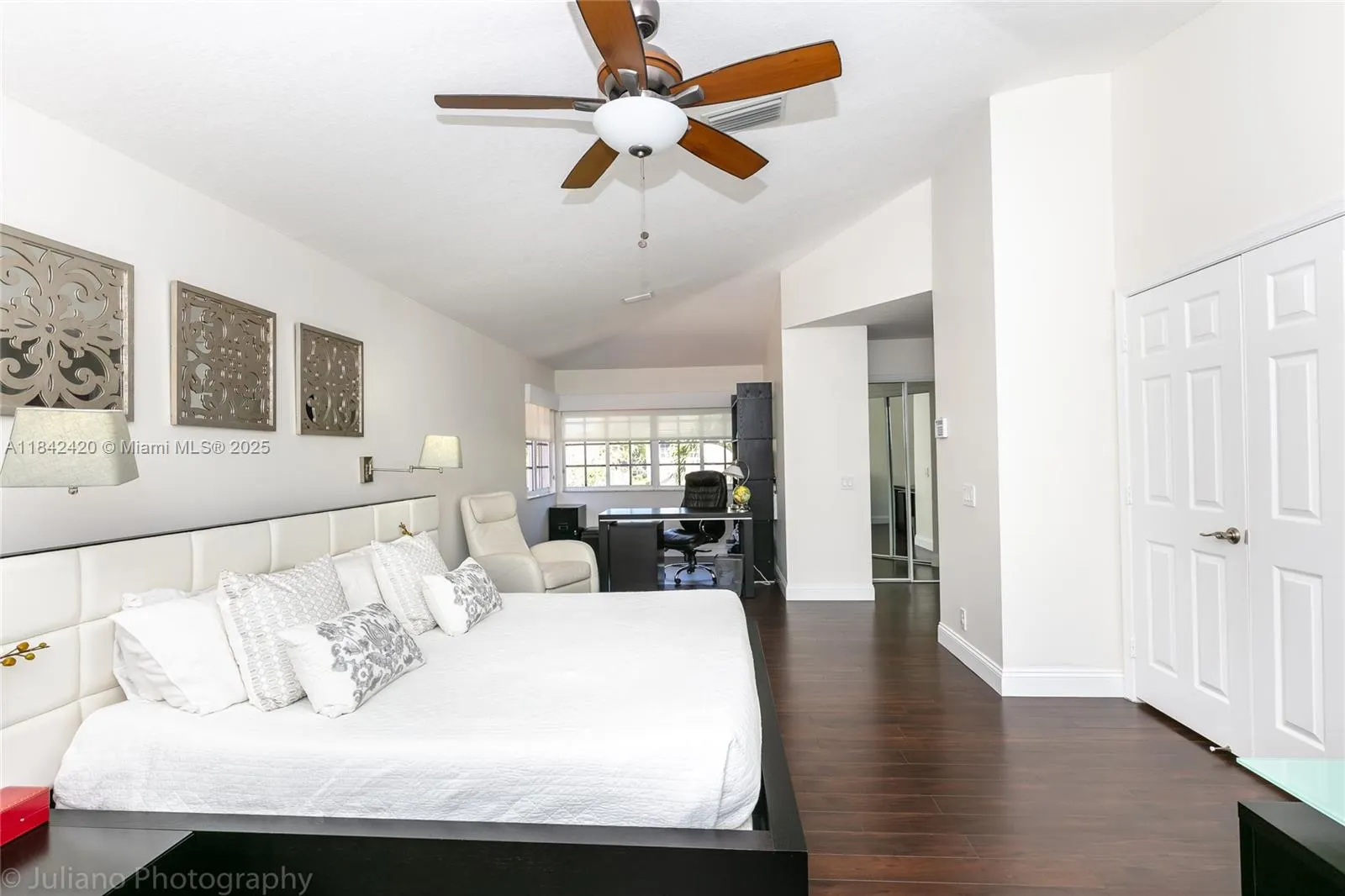 2564 Jardin Ct
