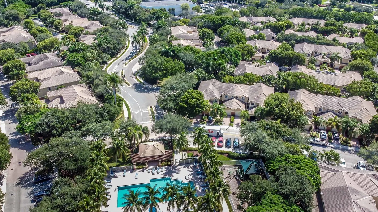 4333 Vineyard Cir