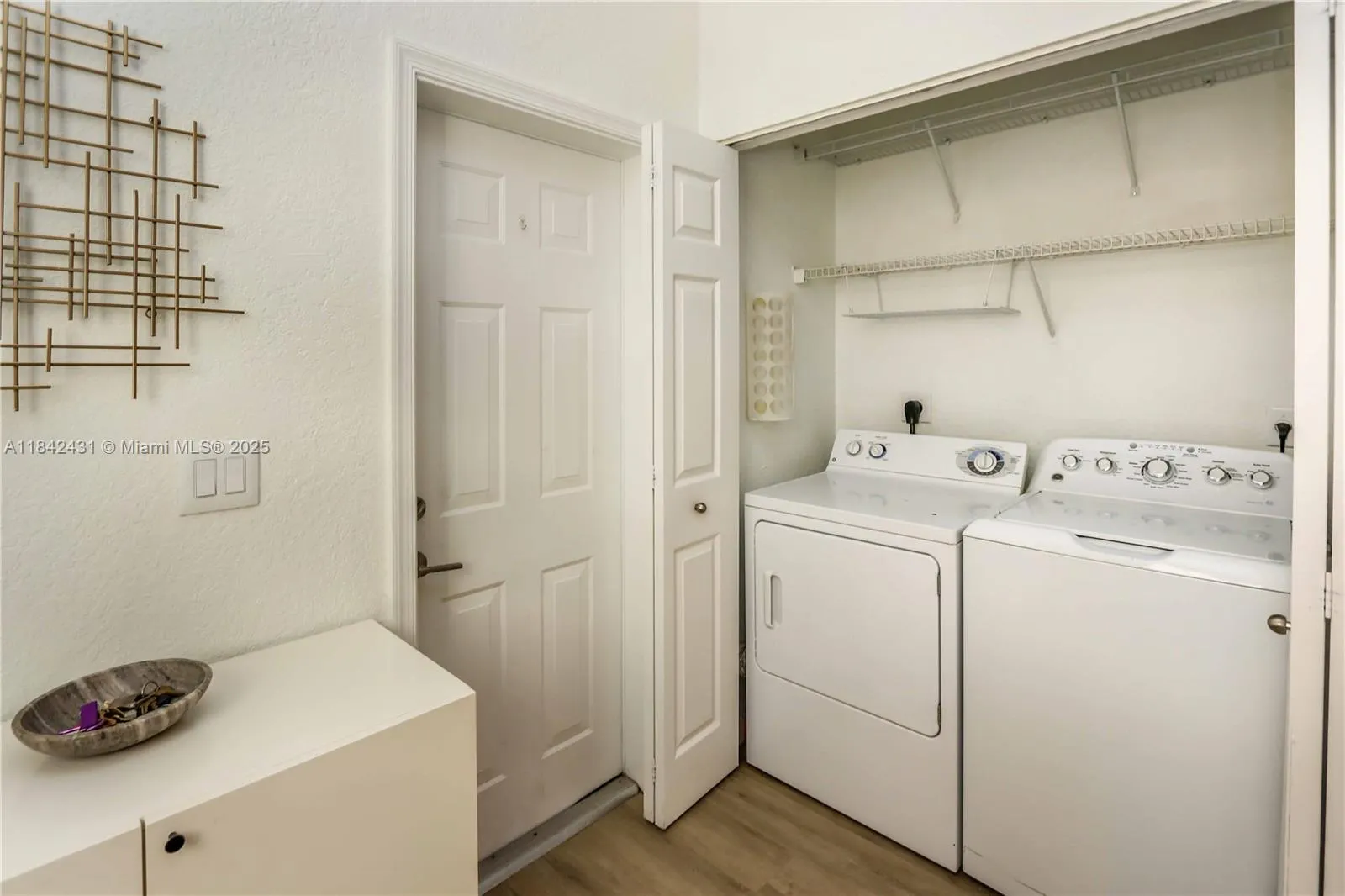 4333 Vineyard Cir