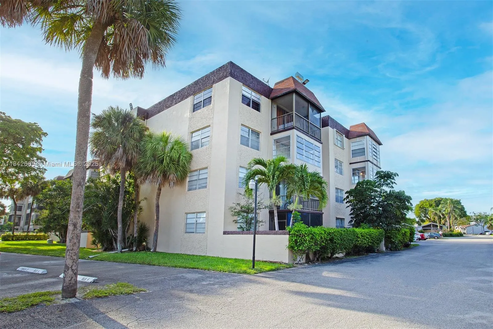 7300 NW 17th St, #416